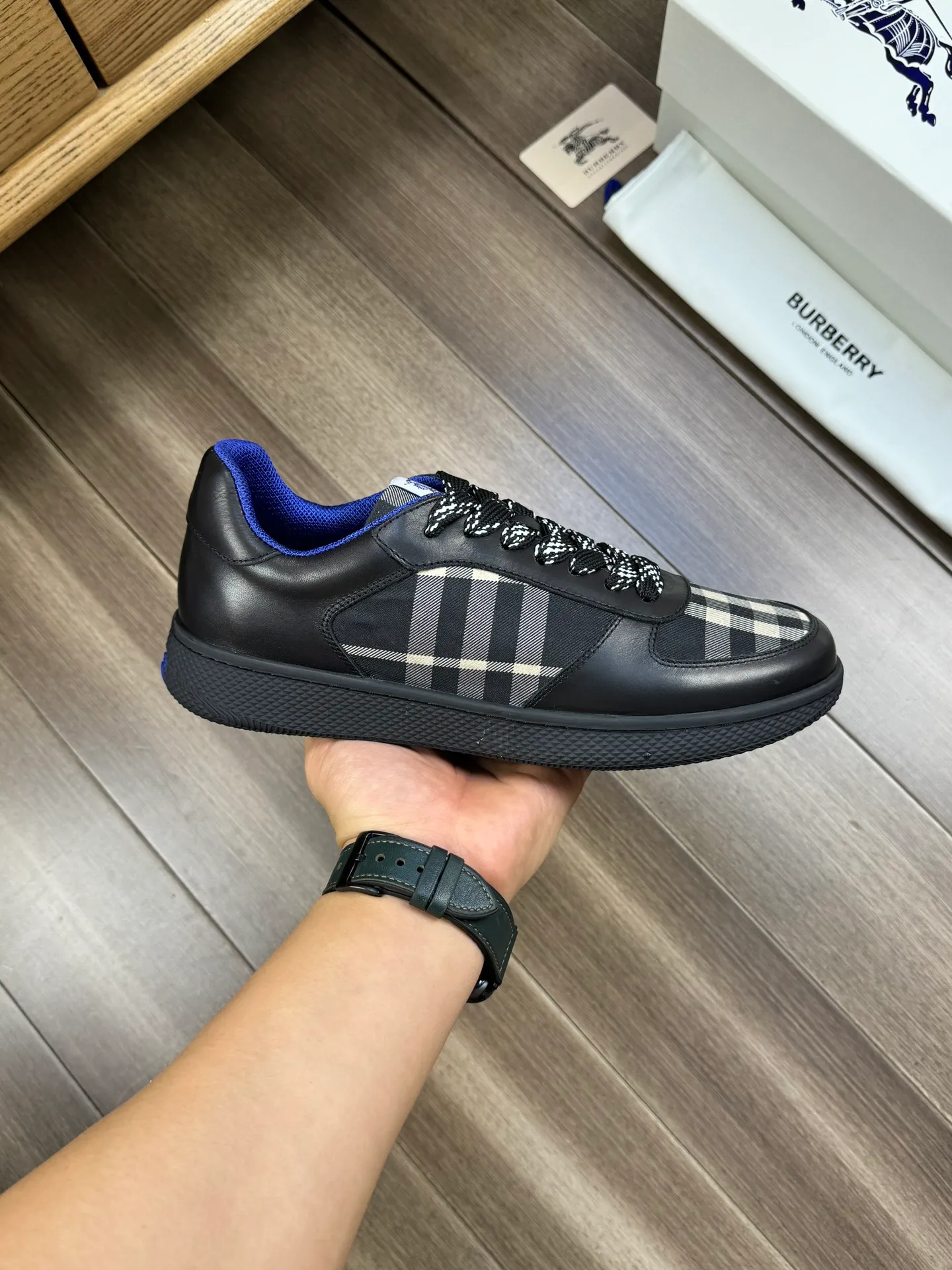 p380💰Men's shoes [BURBERRY] Burberry - High-end quality original order 🔍🔍🔍 - Upper: imported 🔝 Napa calfskin, brand totem cloth, tongue brand cloth label - Lining: canvas lining, - Outsole: rubber; two-color molded outsole - Ultra-high quality control·Fine workmanship: highlighted (high-end·luxury·grade) -Size : 38-44 (45 for men, can be customized)